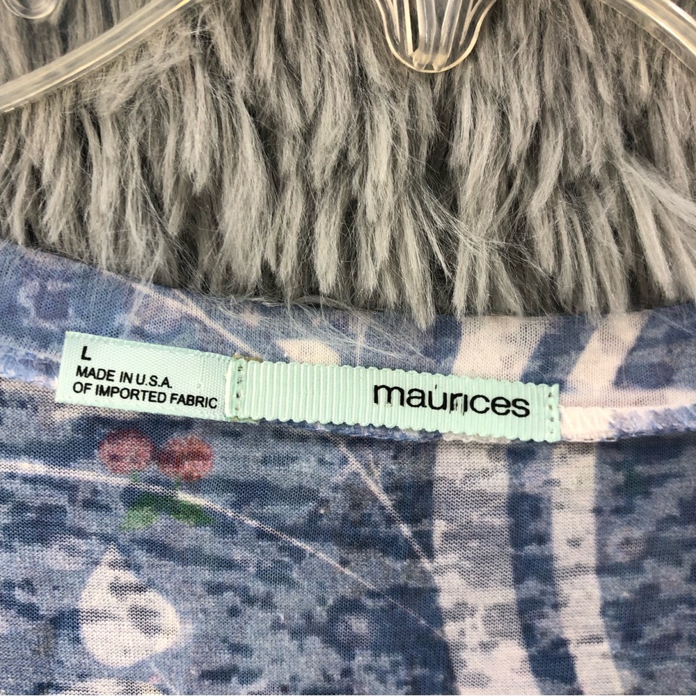 Maurices Shirt Womens Large Vneck Embellished Blue Scroll Design Top - Picture 2 of 11
